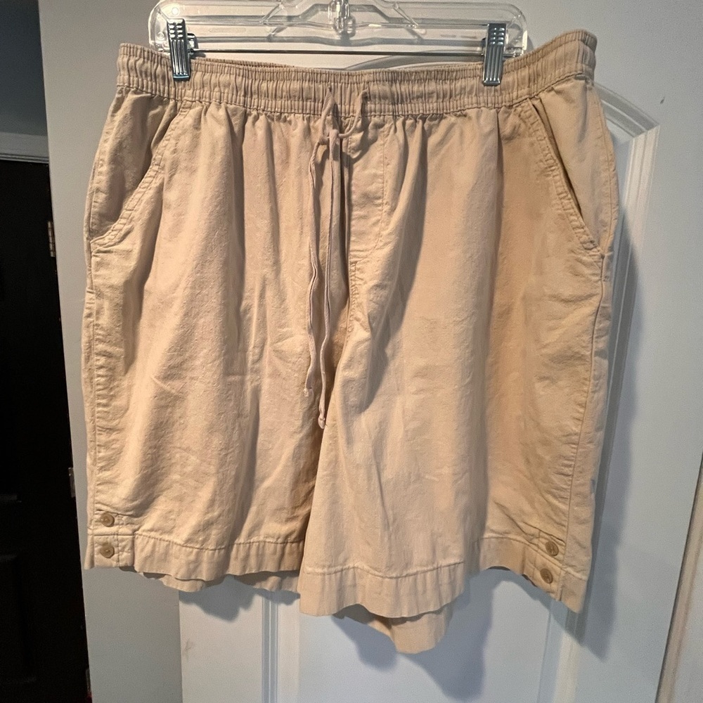 Women’s Tan Casual Shorts